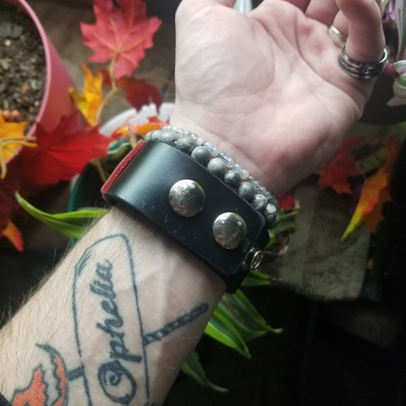 Genuine leather rainbow bracelet - Picture 3 of 3